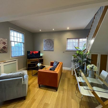Luxury 3-Bed Victorian Townhouse Hosted By Hutch Lifestyle Villa Leamington Spa Eksteriør billede